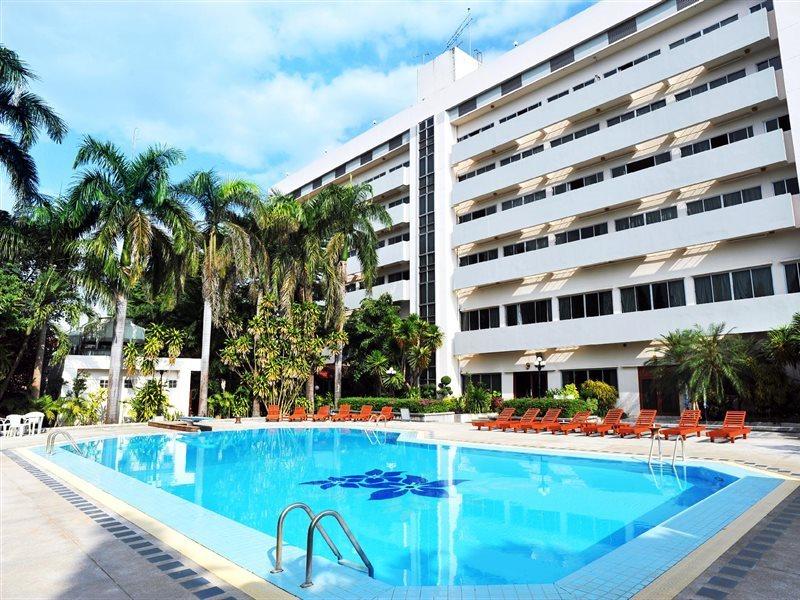 Maeyom Palace Hotel Phrae Zewnętrze zdjęcie