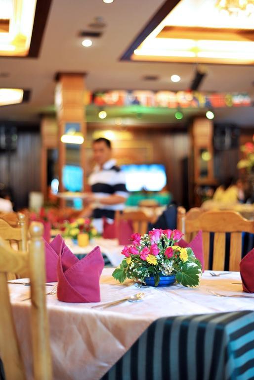 Maeyom Palace Hotel Phrae Zewnętrze zdjęcie
