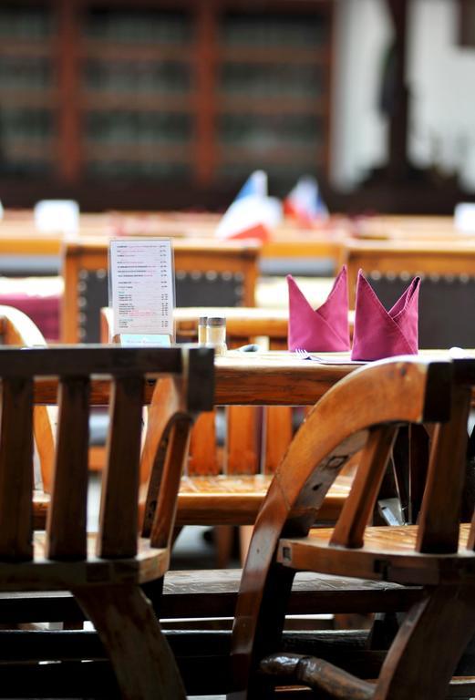 Maeyom Palace Hotel Phrae Zewnętrze zdjęcie